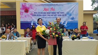 Hoạt động thể thao chào mừng ngày Phụ nữ Việt Nam 20/10 tại Trường Cao đẳng Kinh tế Công nghiệp Hà Nội