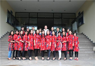 Trường Cao đẳng Kinh tế Công nghiệp Hà Nội tuyển dụng viên chức, người lao động năm 2018