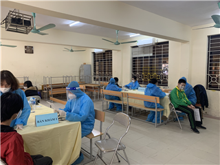Trường Cao đẳng Kinh tế Công nghiệp Hà Nội tổ chức tiêm Vắc-xin phòng chống Covid – 19 cho học sinh các lớp trung cấp